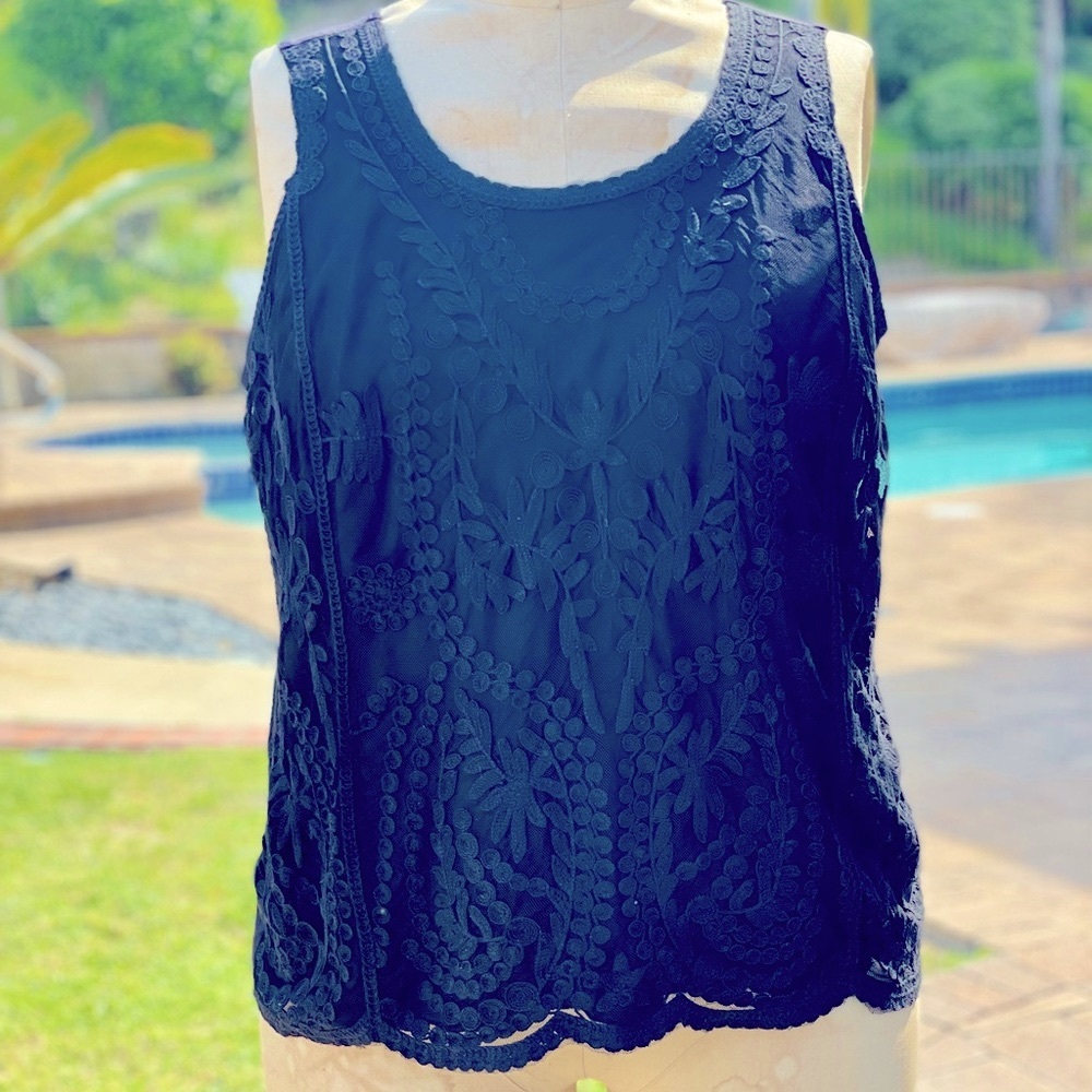 Black Lace sleeveless tank top